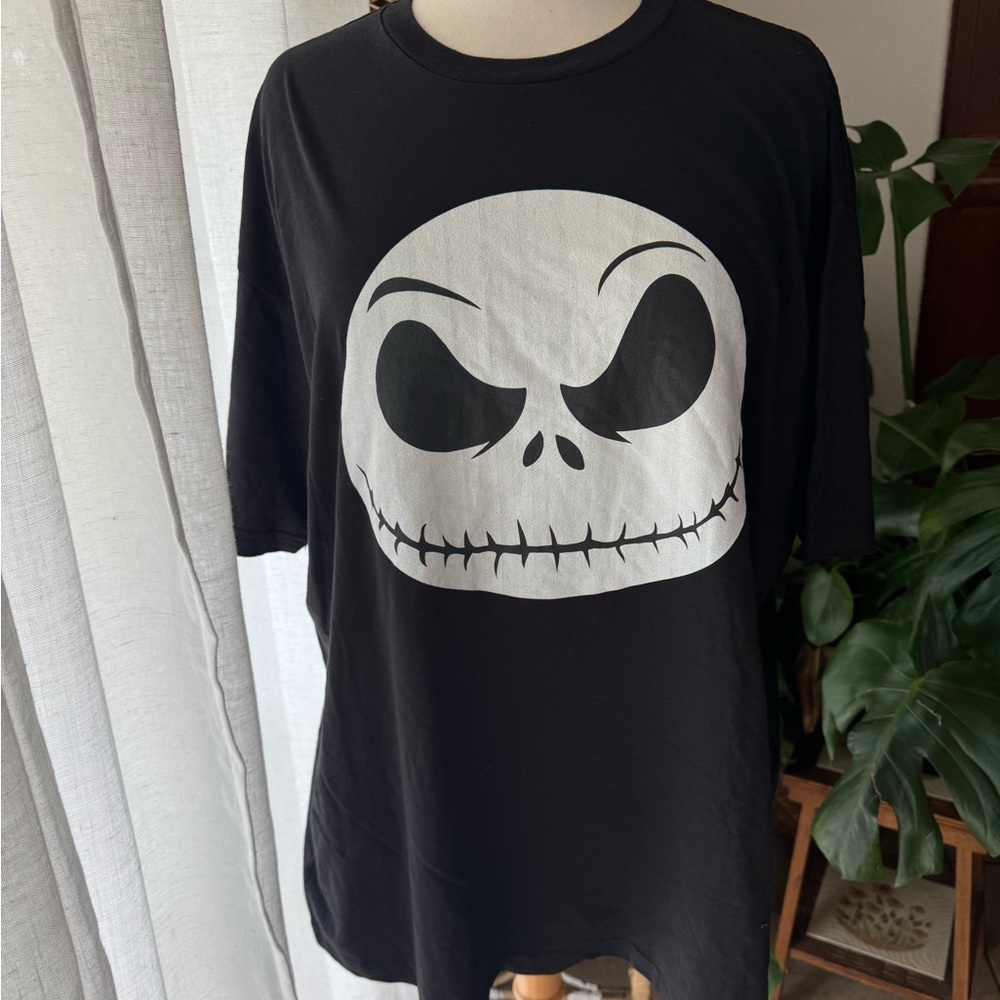 Disney Nightmare before Christmas Jack Halloween Black T-Shirt with Skull Design